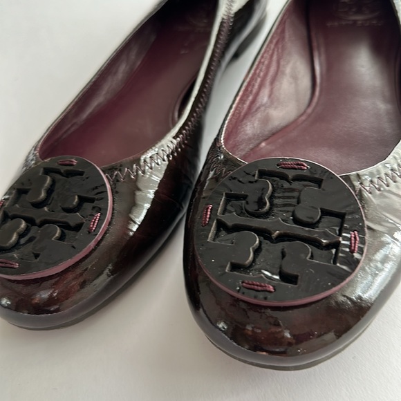 Tory Burch Wine Color 
Leather Ballet Flats size 8.5 - Picture 3 of 3